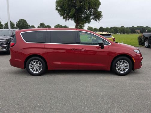 2026 Chrysler Pacifica L