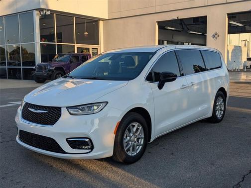 2026 Chrysler Pacifica L