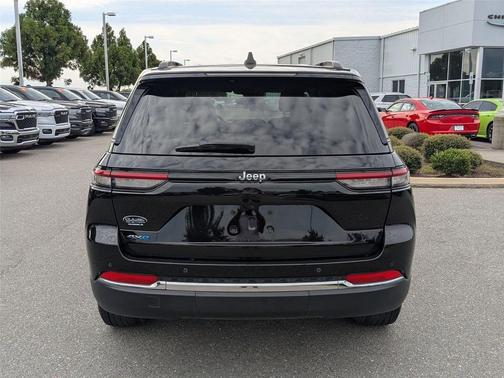 2024 Jeep Grand Cherokee 4xe Base
