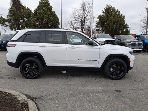 2025 Jeep Grand Cherokee Limited X