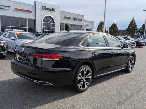 2020 Volkswagen Passat 2.0T SE