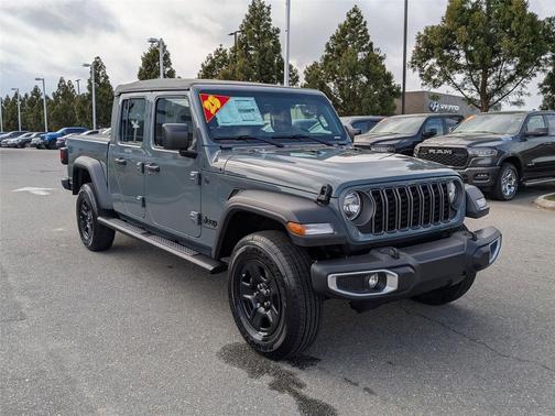2025 Jeep Gladiator Sport
