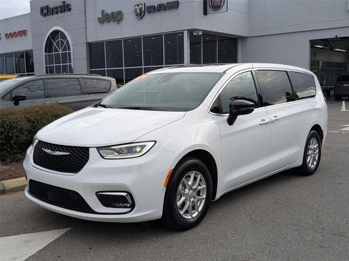 2026 Chrysler Pacifica L