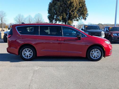 2026 Chrysler Pacifica L