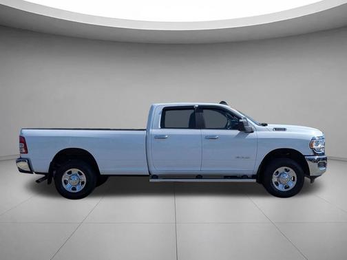 2024 RAM 3500 Big Horn Crew Cab 4x4 8' Box