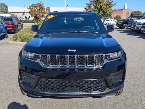 2025 Jeep Grand Cherokee Laredo