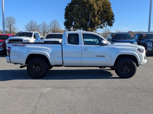 2022 Toyota Tacoma TRD Sport