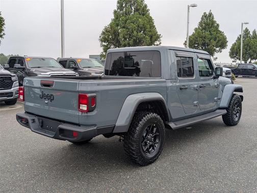 2025 Jeep Gladiator High Tide