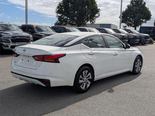 2024 Nissan Altima S FWD