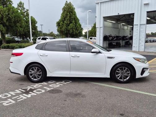 Snow White Pearl 2020 Kia Optima LX