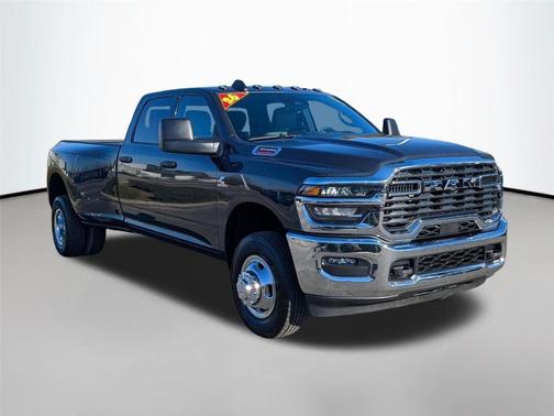 2026 RAM 3500 Tradesman Crew Cab 4x4 8' Box