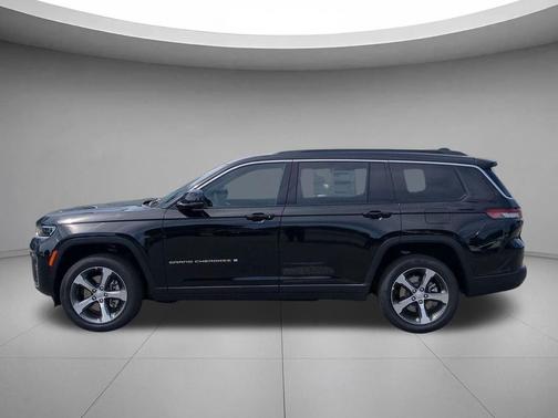 Diamond Black Crystal Pearlcoat 2026 Jeep Grand Cherokee L Limited