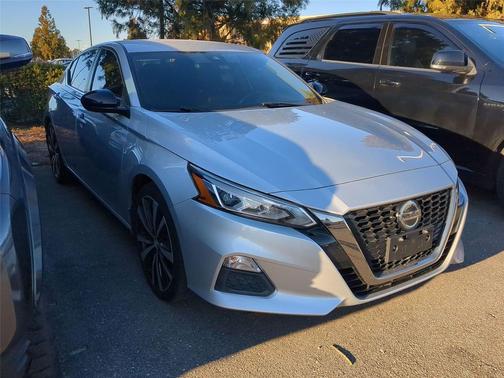 2021 Nissan Altima SR FWD