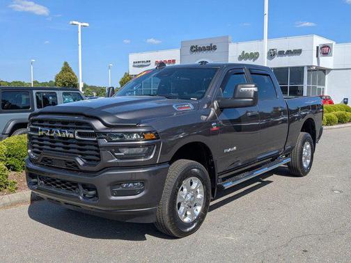 2025 RAM 2500 Big Horn Crew Cab 4x4 6'4' Box