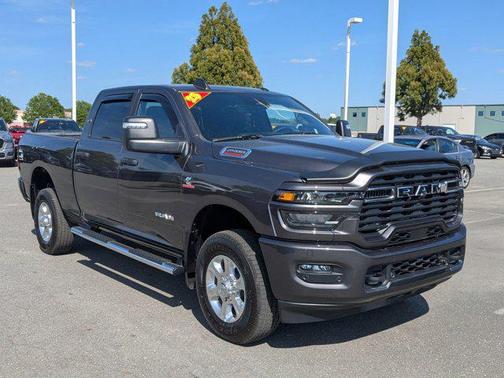 2025 RAM 2500 Big Horn Crew Cab 4x4 6'4' Box