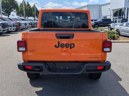 2025 Jeep Gladiator High Tide