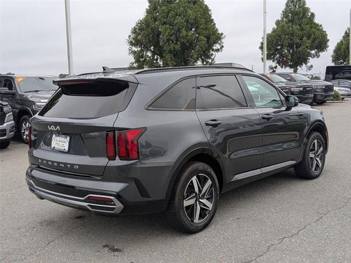 2022 Kia Sorento S