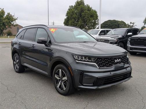 2022 Kia Sorento S