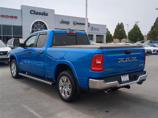 Hydro Blue Pearlcoat 2025 RAM 1500 Big Horn/Lone Star