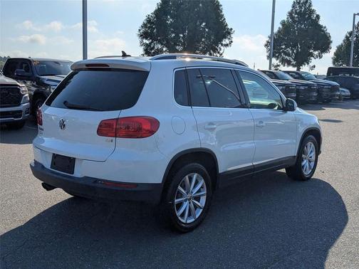 2017 Volkswagen Tiguan 2.0T Wolfsburg Edition