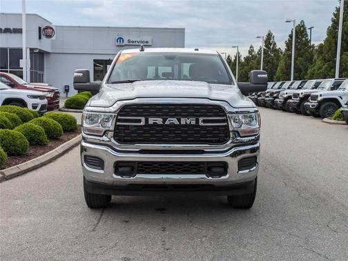 2024 RAM 2500 Tradesman Crew Cab 4x4 8' Box