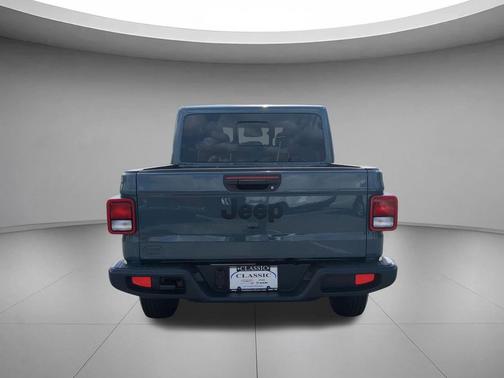 Anvil Clearcoat 2026 Jeep Gladiator Sport S