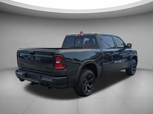Serrano Green Metallic 2026 RAM 1500 Big Horn/Lone Star