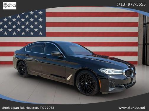 Black 2022 BMW 530 i