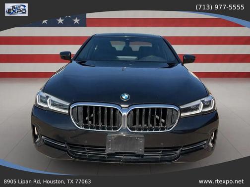 Black 2022 BMW 530 i