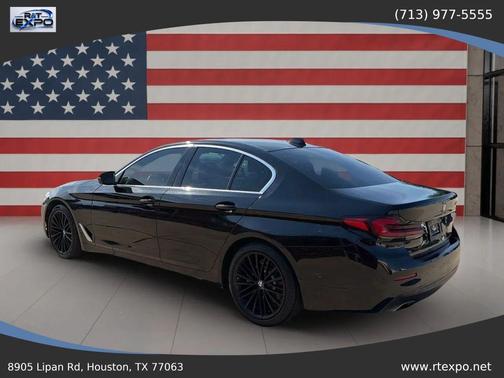 Black 2022 BMW 530 i