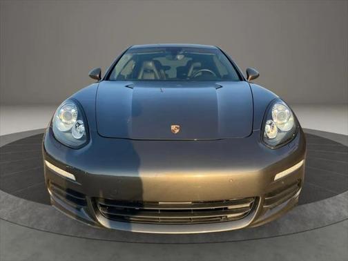 2014 Porsche Panamera 4