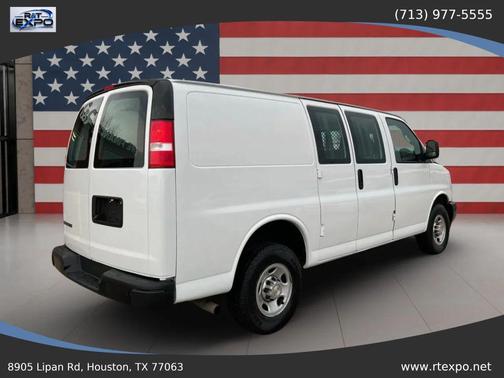 Summit White 2021 Chevrolet Express 2500 LT