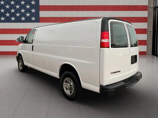 2021 Chevrolet Express 2500 RWD 2500 Regular Wheelbase WT
