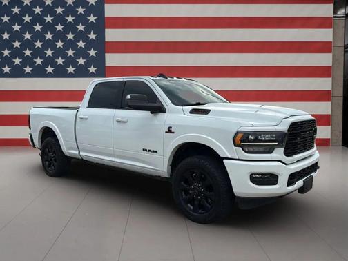 2022 RAM 2500 Limited Crew Cab 4x4 6'4' Box