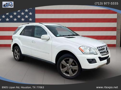 Arctic White 2009 Mercedes-Benz M-Class 4MATIC
