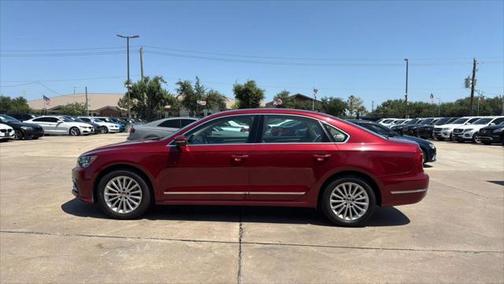 2016 Volkswagen Passat 1.8T SE