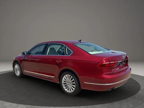 2016 Volkswagen Passat 1.8T SE