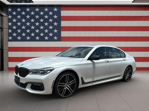 2019 BMW 750 I