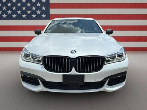 2019 BMW 750 I