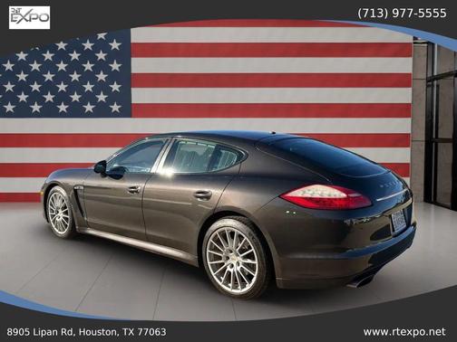 2013 Porsche Panamera 4