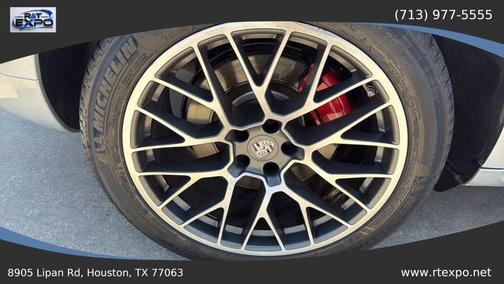 Rhodium Silver Metallic 2015 Porsche Macan Macan Turbo