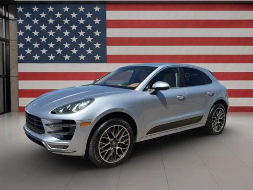 2015 Porsche Macan Turbo