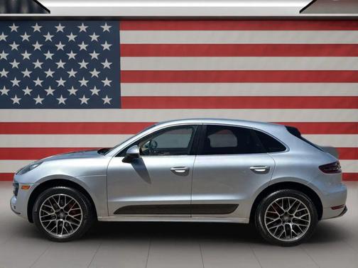 2015 Porsche Macan Turbo