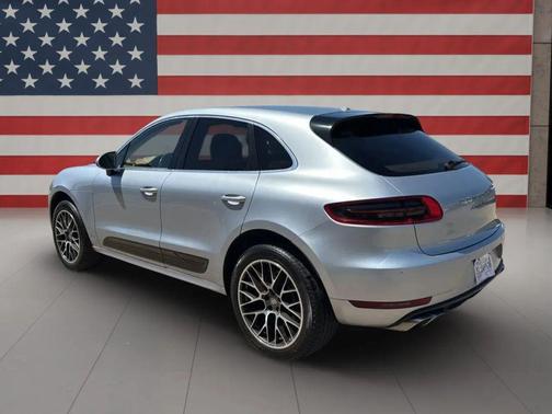 2015 Porsche Macan Turbo