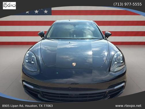2017 Porsche Panamera 4