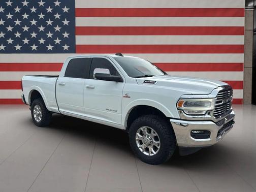 2022 RAM 2500 Laramie Crew Cab 4x4 6'4' Box