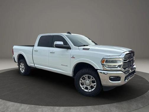 2022 RAM 2500 Laramie Crew Cab 4x4 6'4' Box