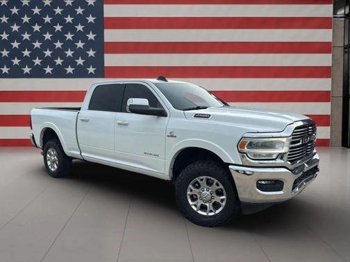 2022 RAM 2500 Laramie Crew Cab 4x4 6'4' Box