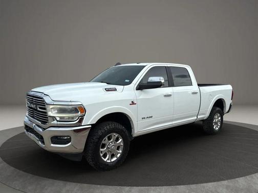 2022 RAM 2500 Laramie Crew Cab 4x4 6'4' Box