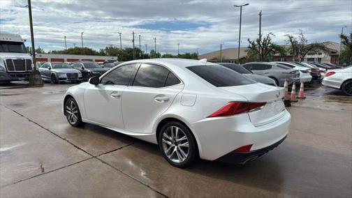 2018 Lexus IS 300 Base